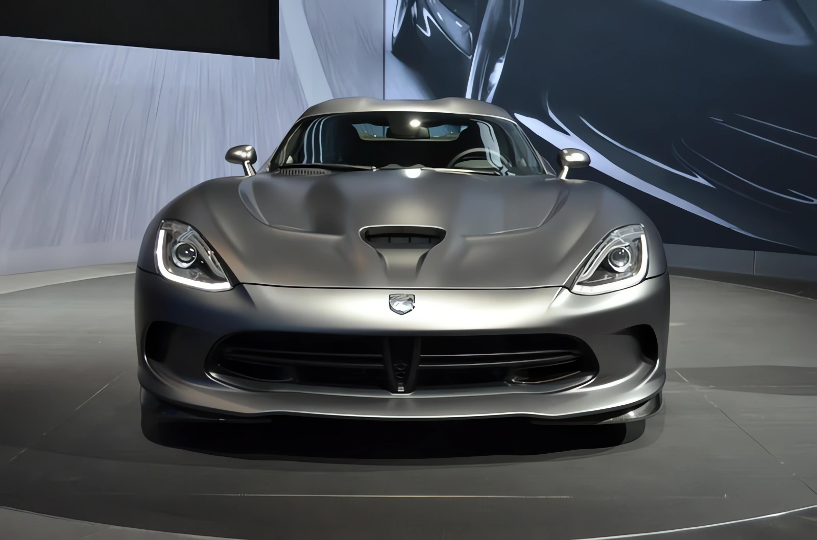 Dodge resumes the production of the legend