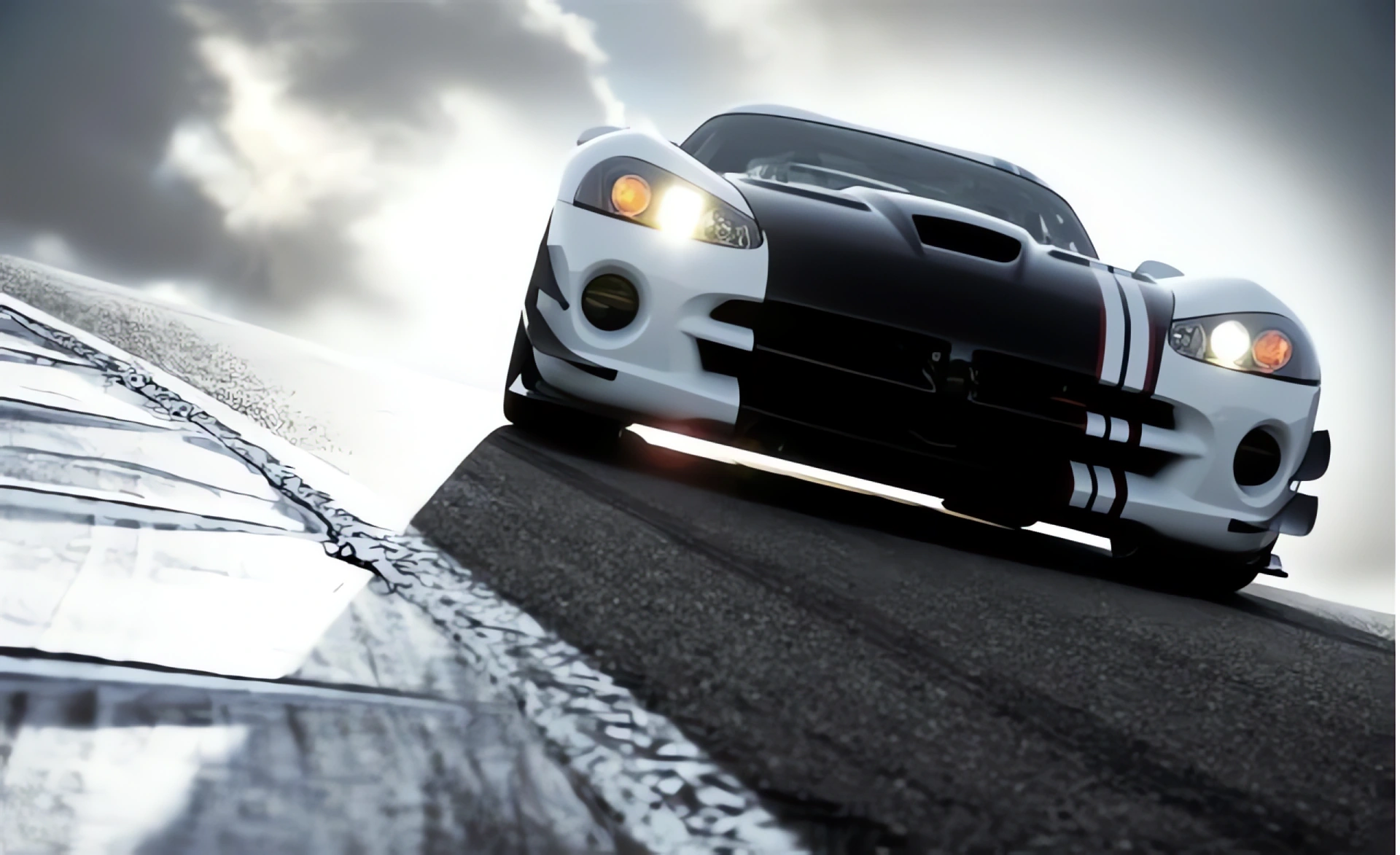Tesla Model S vs Dodge Viper SRT10